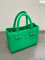 Borsa tote in EVA verde brillante con motivo geometrico e dettagli floreali - verde scuro