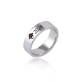 Silver stainless steel 2024 graduation ring with mortarboard icon for students - Class of 2024 / Silver