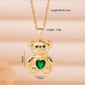 Collana con orsetto dorato e cuore in zirconia verde completa di misure precise - Orso d'oro con cuore verde (2721)