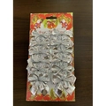 Set di 12 mini fiocchi natalizi argento scintillanti su cartoncino rosso festivo - 12 Pezzi/Carta / Argento
