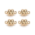 Set mit 4 vergoldeten Magnetschließen für Schmuck mit Ösen auf weißem Hintergrund - 7mm / KC Gold