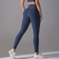Dunkelblaue Yoga-Leggings mit hoher Taille, Po-Hebe-Effekt und nahtlosem Design - S / Marineblau