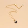 Elegante collar de acero de titanio dorado con colgante de corazón negro en naranja - Ágata Negra