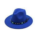 Vista dettagliata di un cappello jazz in feltro blu reale con fascia in turchese - M (56-58cm) / Edizione Standard / Blu Zaffiro