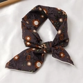 Foulard en coton gris foncé à motif floral orange avec bordure blanche chic - 55x55cm / Lotus Café