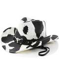 Western cowboyhoed met koeienprint en een zilveren stierenkop metalen gesp als versiering - M (56-58cm) / Melkwit Koeienprint