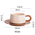 Juego de taza y plato de cerámica nórdica en color blanco crema y caqui contrastado - 220ml / Café Claro