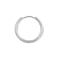 Minimalistische silberne Edelstahl Creolen mit Klappverschluss auf weißem Hintergrund - Silber Einfacher Ring (KE106129-Z)