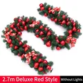 Détail de guirlande de Noël 2,7m avec boules rouges et nœuds, sans lumières incluses - Guirlande de Luxe T1807G Rouge 2.7m