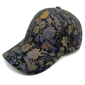 Modische dunkelblaue Baseballkappe mit goldenen Blumenmustern in der Seitenansicht - M (56-58cm) / Gold