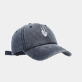 Vue latérale de casquette de baseball rétro délavée avec broderie main de squelette blanc - Réglable / Bleu marine
