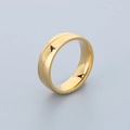 Anillo minimalista de acero inoxidable chapado en oro de 18K con ranura central fina - US 6 / Color Dorado (KR86750-K)