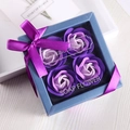Pink and purple soap flower gift box with blue base and violet ribbon bow - 4 Pieces / Gradient Purple
