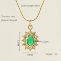 Collar de acero inoxidable chapado en oro 18K con colgante de girasol y circón verde - Oro de 18K / Zircón Verde