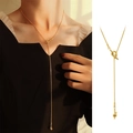 Collar lariat con nudo dorado minimalista en acero de titanio para mujer con cadena de serpiente - Dorado