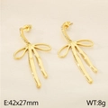 Elegantes pendientes de lazo chapados en oro 18K con circonitas y acabado brillante - Estilo C Dorado (KE113926-KFC)