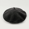 Classic dark grey thick wool beret hat for women with a warm French painter style - M (56-58cm) / Deep Heather Grey