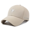 Casquette de baseball beige avec logo argenté et lettrage métallique DESONGL sur le côté - Réglable / Kaki