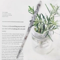 Minimalist acetate hair pin with grey and white marble texture in twisted design - Gray and White Mixed Marble (35#)