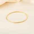 Brazalete minimalista de acero inoxidable dorado pulido con superficie redonda lisa - Anillo Único Dorado (Alambre 3mm) / Diámetro interior 55mm