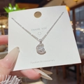 Elegante collana con ciondolo a forma di luna e stella in argento con zirconi cubici - Stile pendente con luna e stella con strass (X643) / Argento