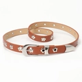 Cintura in pelle marrone con borchie a fiore argento e punta in metallo per jeans donna - Cammello