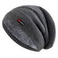 Gorro de punto gris oscuro con forro polar cálido y un parche de moda - L(58-62cm) / Gris