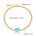 Bracelet chaîne à billes en or 18K avec un pendentif en forme de dent bleue - Or/Dent Bleue (NMSB-F215-7)