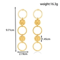 Lange Ohrringe aus Gold-Edelstahl mit gehämmerten Scheiben und Hohlringen, 9,71 cm Länge - Goldene Ring-Quasten-Ohrhänger
