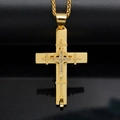 Collana con croce stratificata dorata con zirconi e robusta catena cubana piatta - Solo ciondolo / Oro