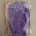 Pack de guantes exfoliantes de baño en colores púrpura verde y rosa para piel - 3 Colores al azar