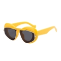 Occhiali da sole cat-eye retrò con montatura spessa in plastica gialla e lenti grigie - Giallo Lucido Oro Grigio