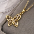 Elegante collana con ciondolo a farfalla placcata oro e zirconi su velluto - Delicata Farfalla in Zirconia Micro-incastonata-23051
