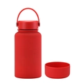Red 650ml stainless steel vacuum water bottle with matte finish and silicone base - 650ml / Red