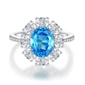 Lussuoso anello in argento 925 con gemma blu ovale circondata da diamanti pavé - US 5 / Blu