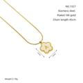 Collar de trébol en acero chapado en oro de 18K con colgante de letra A en nácar - Letra A