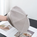 Detailed texture of light gray knit beret made of soft wool blend yarn in a lifestyle setting - M (56-58cm) / Khaki Grey