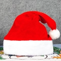 Bonnet de Noël lumineux classique en peluche rouge avec bordure en fausse fourrure - Chapeau en Velours Enfants