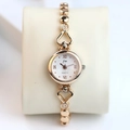 Orologio da donna elegante in oro rosa con maglie a cuore e numeri romani classici - Cinturino Oro Rosa Quadrante Bianco