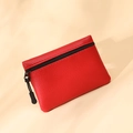 Mini portamonete in pelle PU rossa con trama litchi e dettaglio zip nera - Rosso