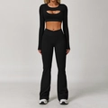 Ensemble de yoga noir 2 pièces avec haut court à manches longues et legging évasé en V - S / Manches Longues + Pantalon Évasé / Noir Premium