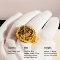 Anello dorato esagerato con trama plissettata radiale in ottone placcato oro 18k - Stile a Pieghe Radiali / Anello Oro