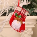 Calza di Natale in feltro rosso con Babbo Natale 3D e polsino a quadri rossi neri - Babbo Natale