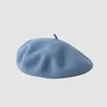 Fashionable wool beret in sky blue finish with a classic top stem and felt texture - M (56-58cm) / Sky Blue