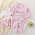 Rosa geblümter Baby-Strampler aus Baumwolle mit passendem Sonnenhut und weicher Textur - 66CM / Rosa Blumig