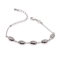 Bracciale con ciondoli a conchiglia argento con chiusura regolabile e dettaglio zircone - Stile Conchiglia a Spirale (XSB-000334) / Argento