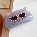Pince à cheveux chat en acrylique gris transparent avec lunettes de soleil rayées - Chat Gris Clair