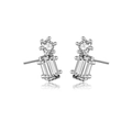 Dettaglio macro di orecchini in argento con zirconi cubici a taglio tondo e rettangolo - Argento 925 / Platino (Zirconia Bianca)