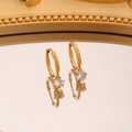 Elegante vergoldete Creolen mit brillantem 6-Klauen-Zirkonia-Anhänger für Damen im Set - Ohrringe mit 6-Krallen-Zirkonia / Gold