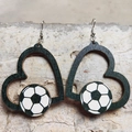 Herzförmige Fußball-Ohrringe aus Holz mit geometrischem Hohlraum-Design für Sportler - Fußball